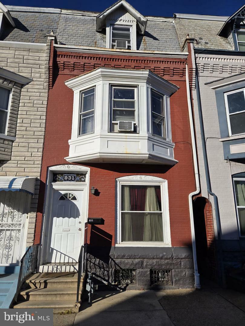 Property Photo:  931 Windsor Street  PA 19604 