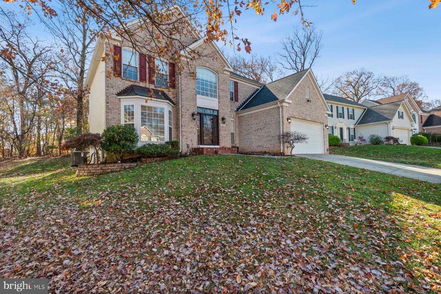 Property Photo:  9017 Amber Oaks Way  MD 21117 