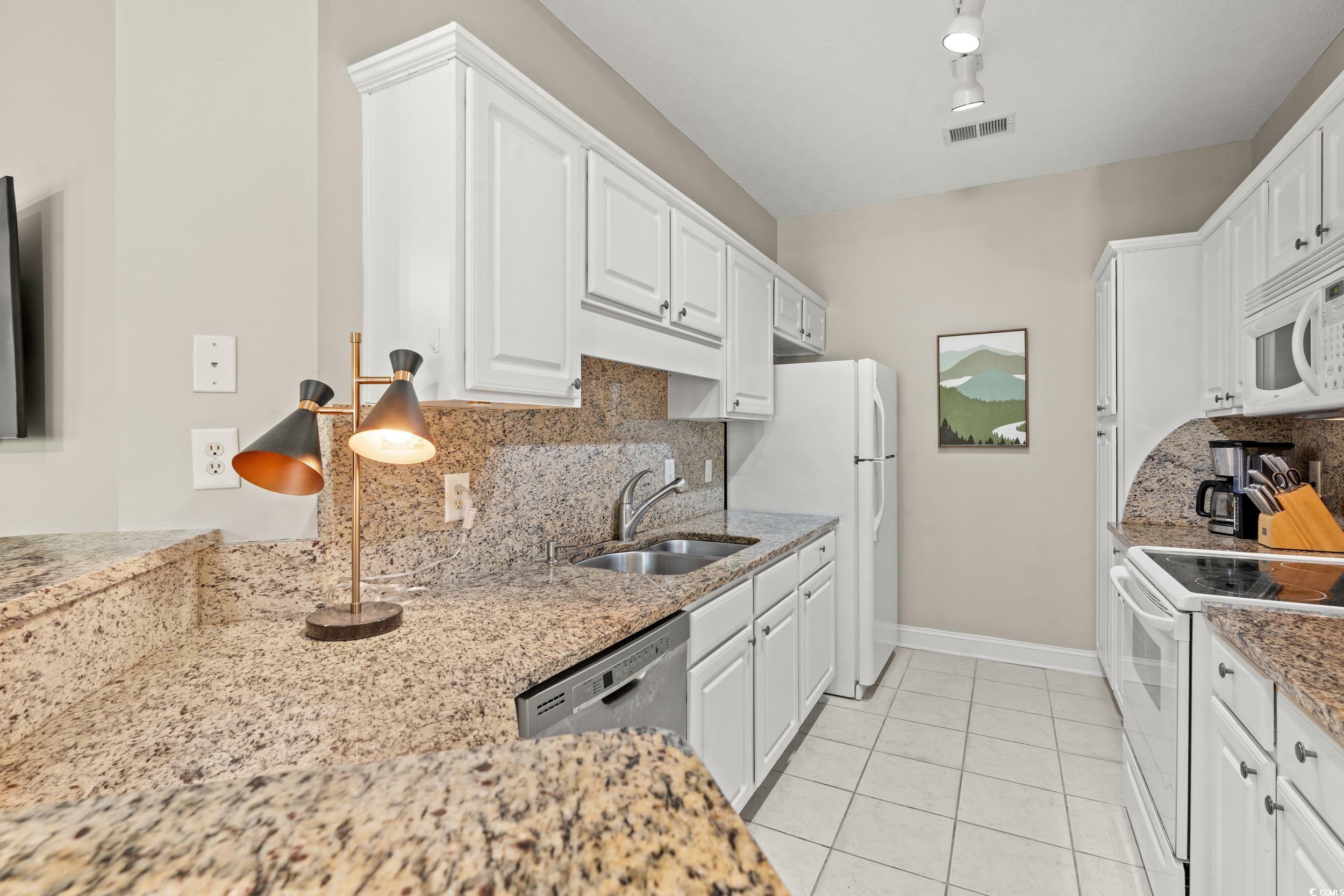 Property Photo: 1025 Algonquin Dr. 15-E SC 29585