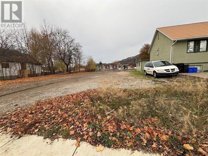 Property Photo:  4000 29 Street  BC V1T 5B4 