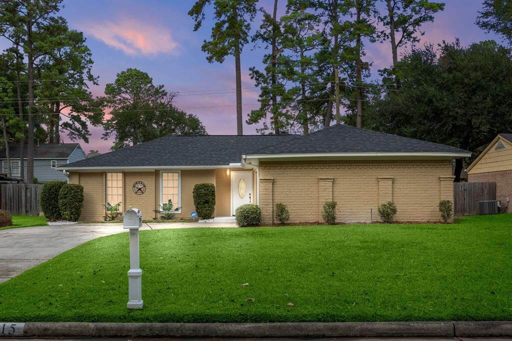 Property Photo:  2215 Smoke Rock Drive  TX 77373 