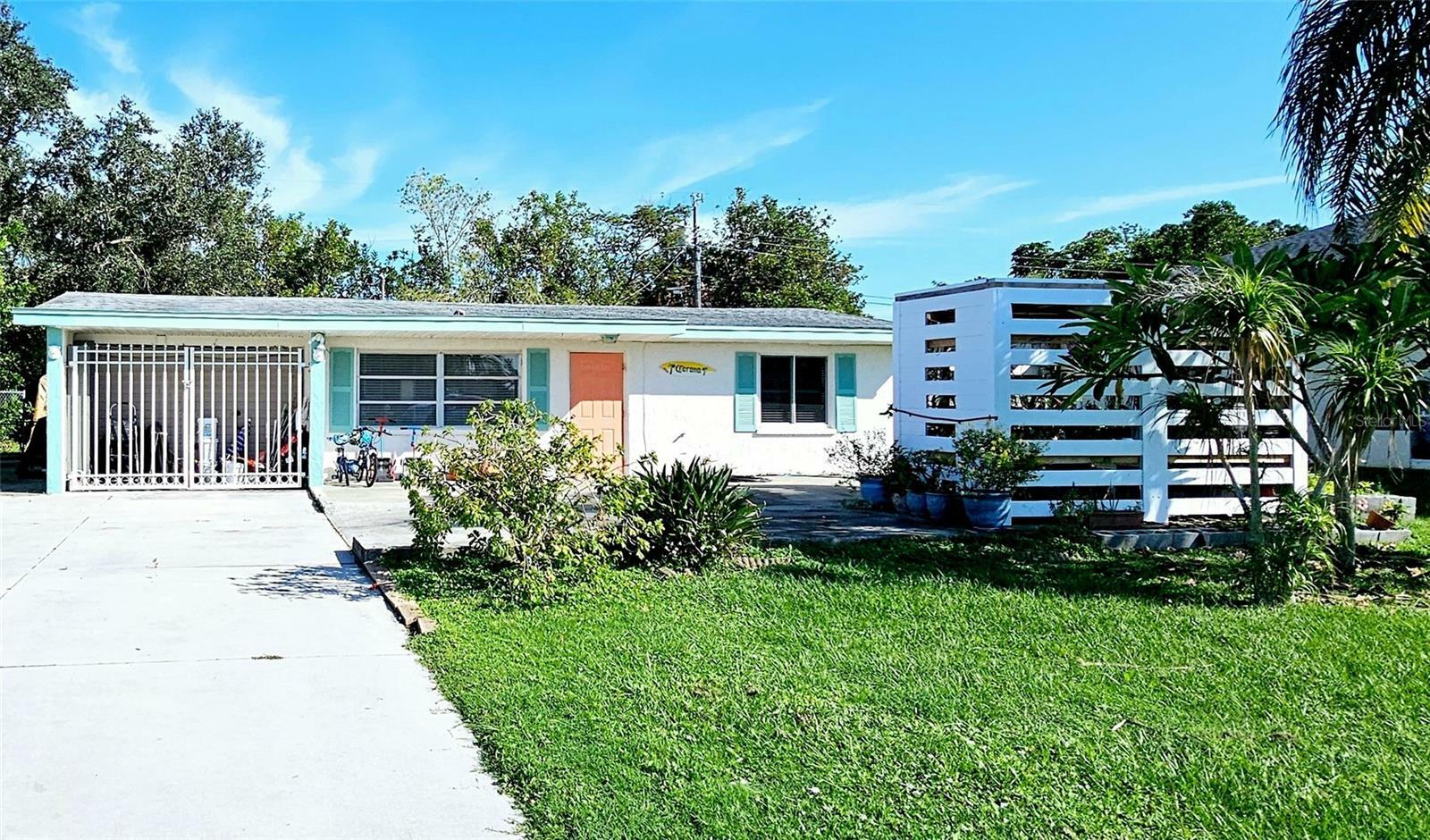 Property Photo:  1446 Fairless Road  FL 34223 