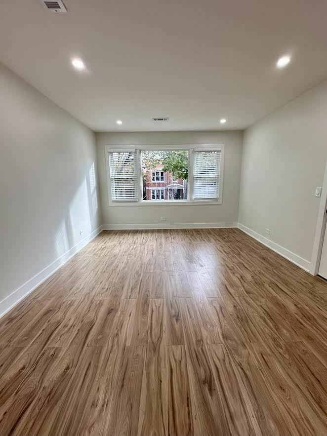 Property Photo:  2822 N Hamlin Avenue 2  IL 60618 