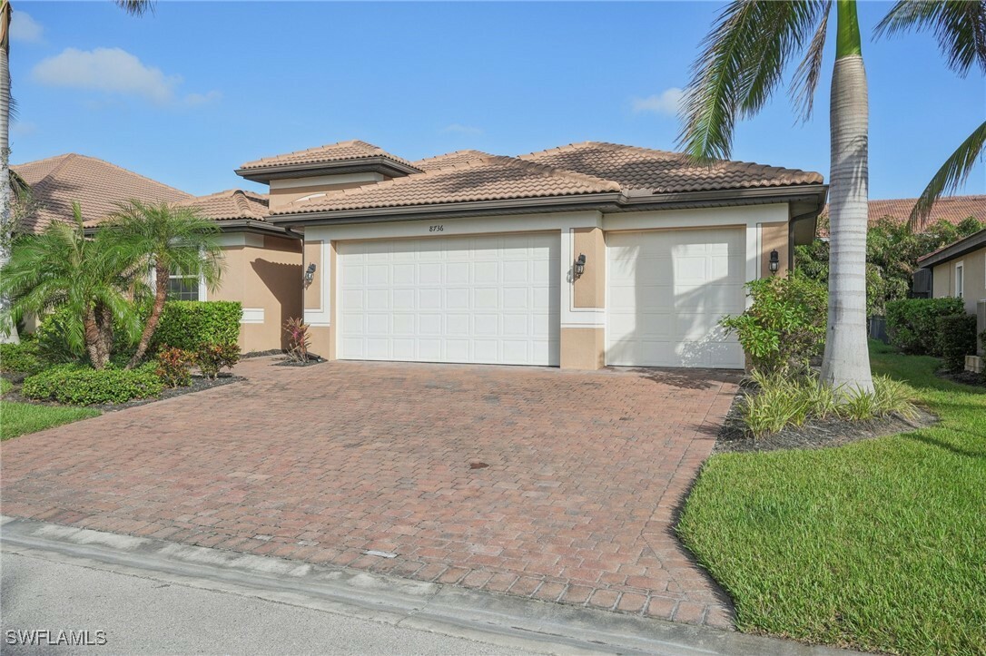 Property Photo:  8736 Westwood Oaks Place  FL 33908 