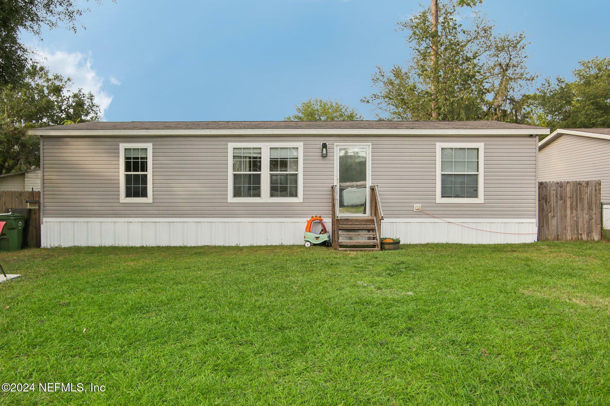 Property Photo:  6006 6th Manor E  FL 32177 