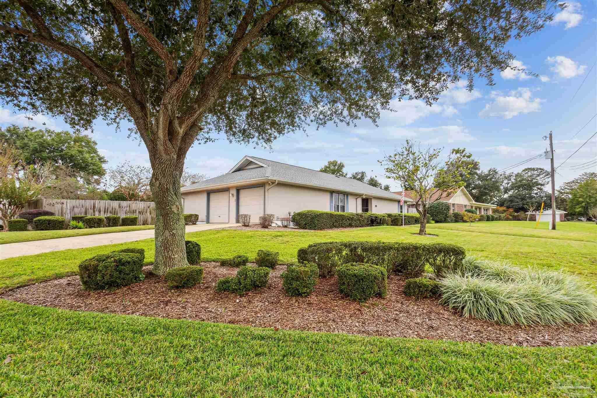 Property Photo:  4030 Goya Dr  FL 32504 