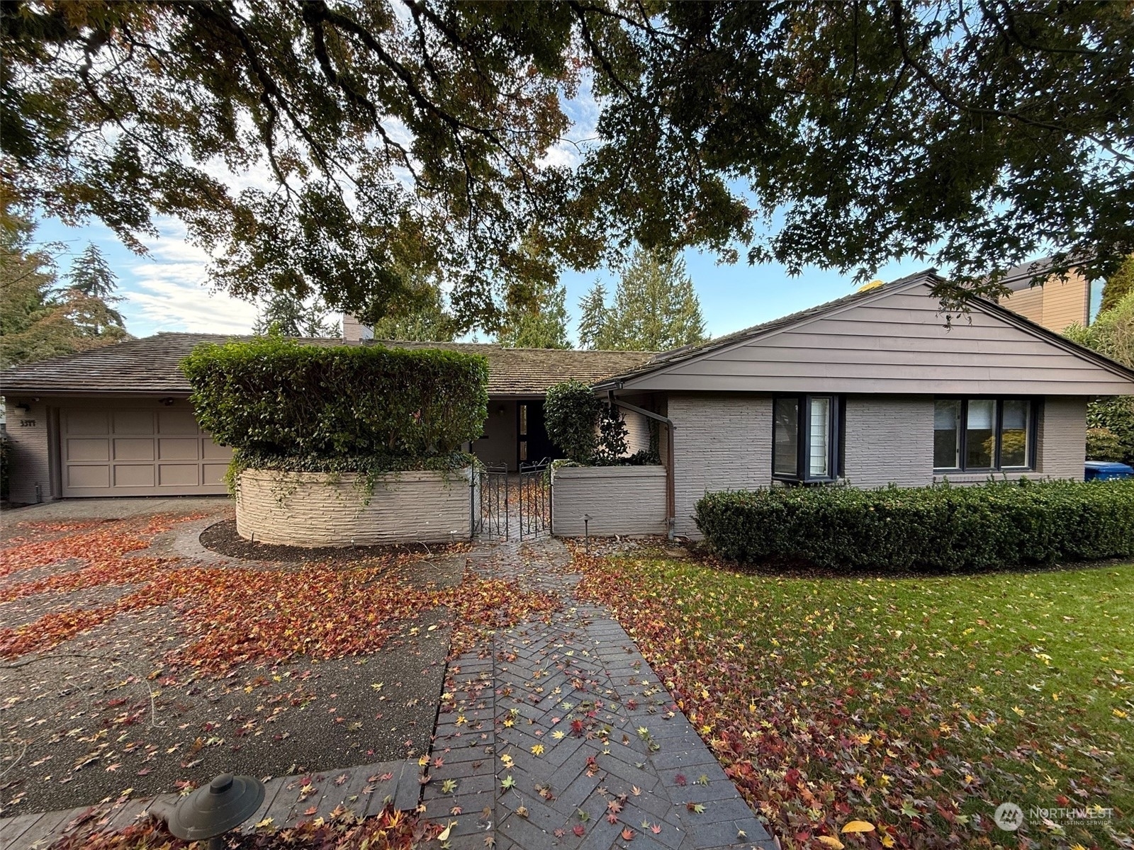 Property Photo:  3344 E Shore Drive  WA 98112 