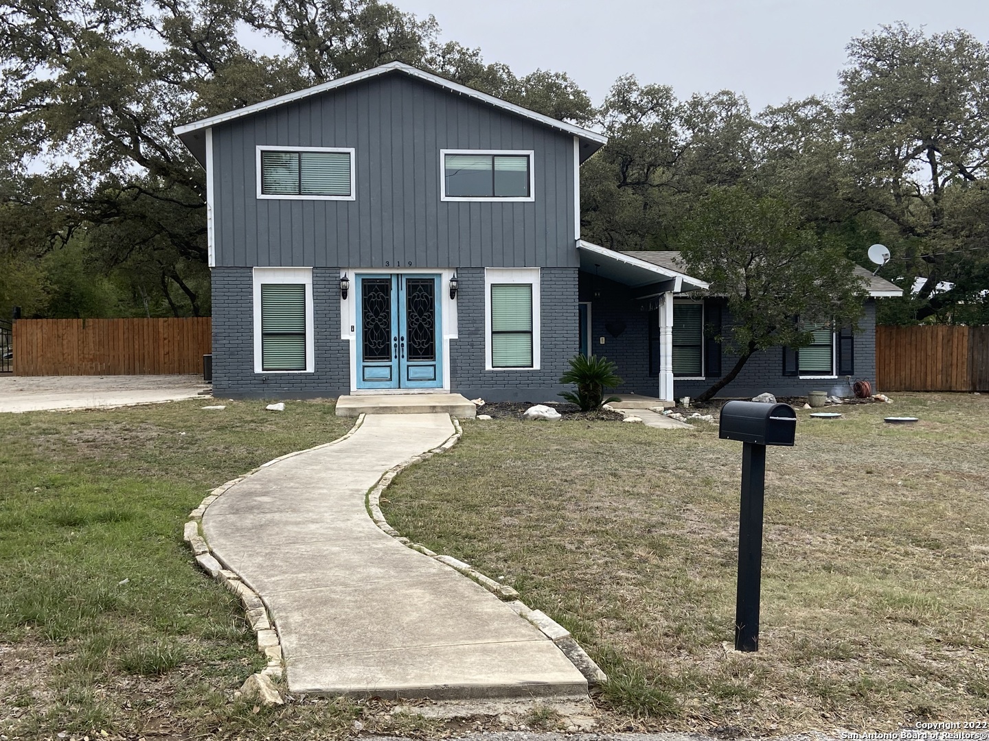 Property Photo:  319 Donella Dr  TX 78232 