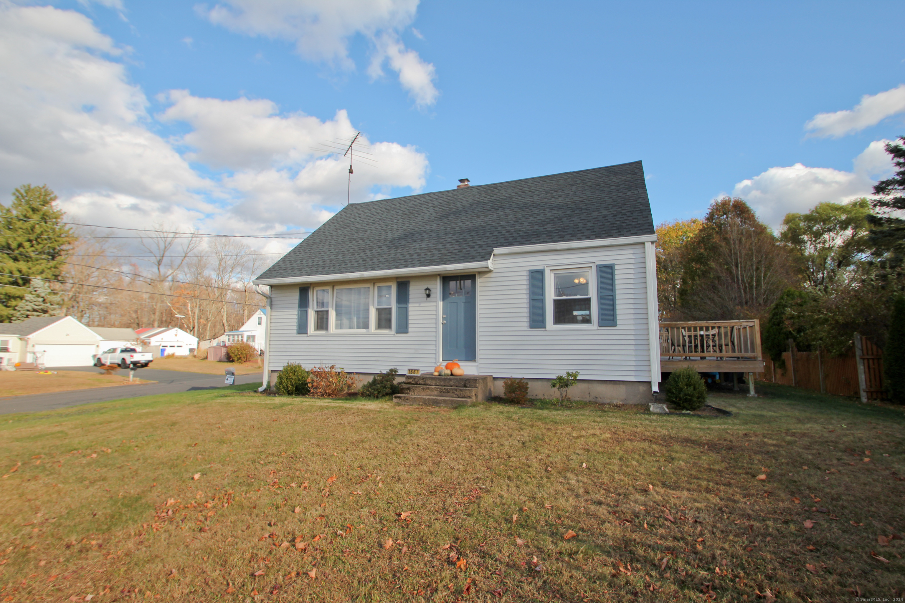 Property Photo: 1667 King Street CT 06082