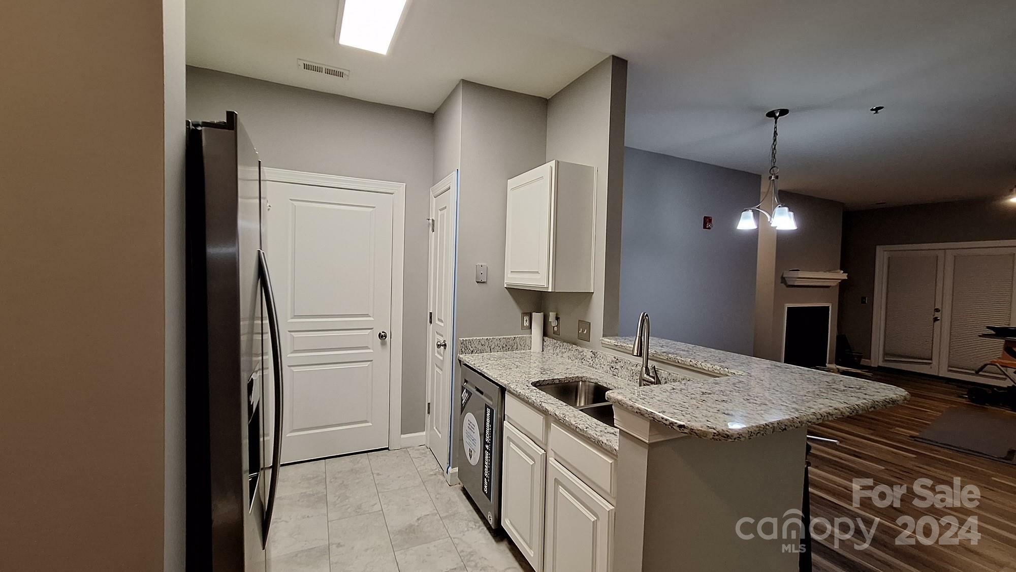 Property Photo:  18710 Oakhurst Boulevard B1f  NC 28031 