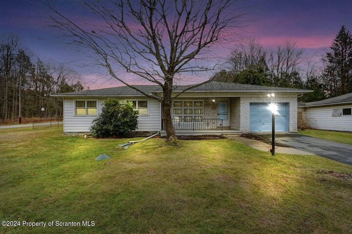 302 Donny Drive  Roaring Brook Twp PA 18444 photo