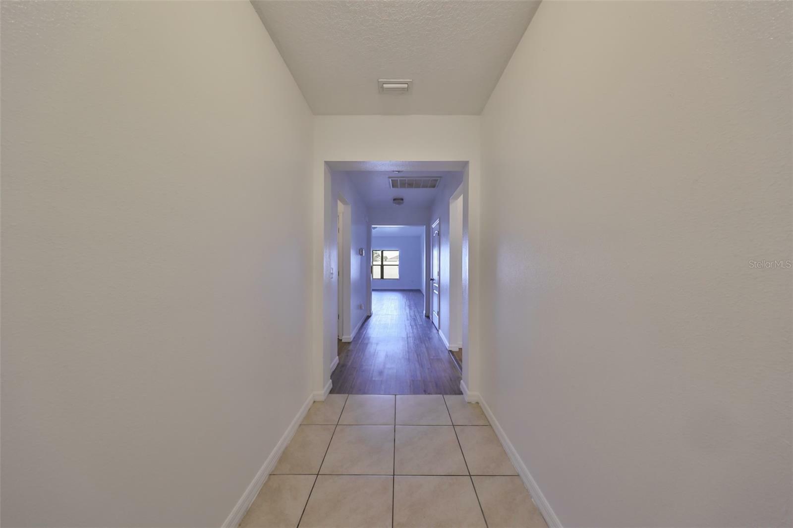 Property Photo:  14503 Callen Glen Way  FL 33598 