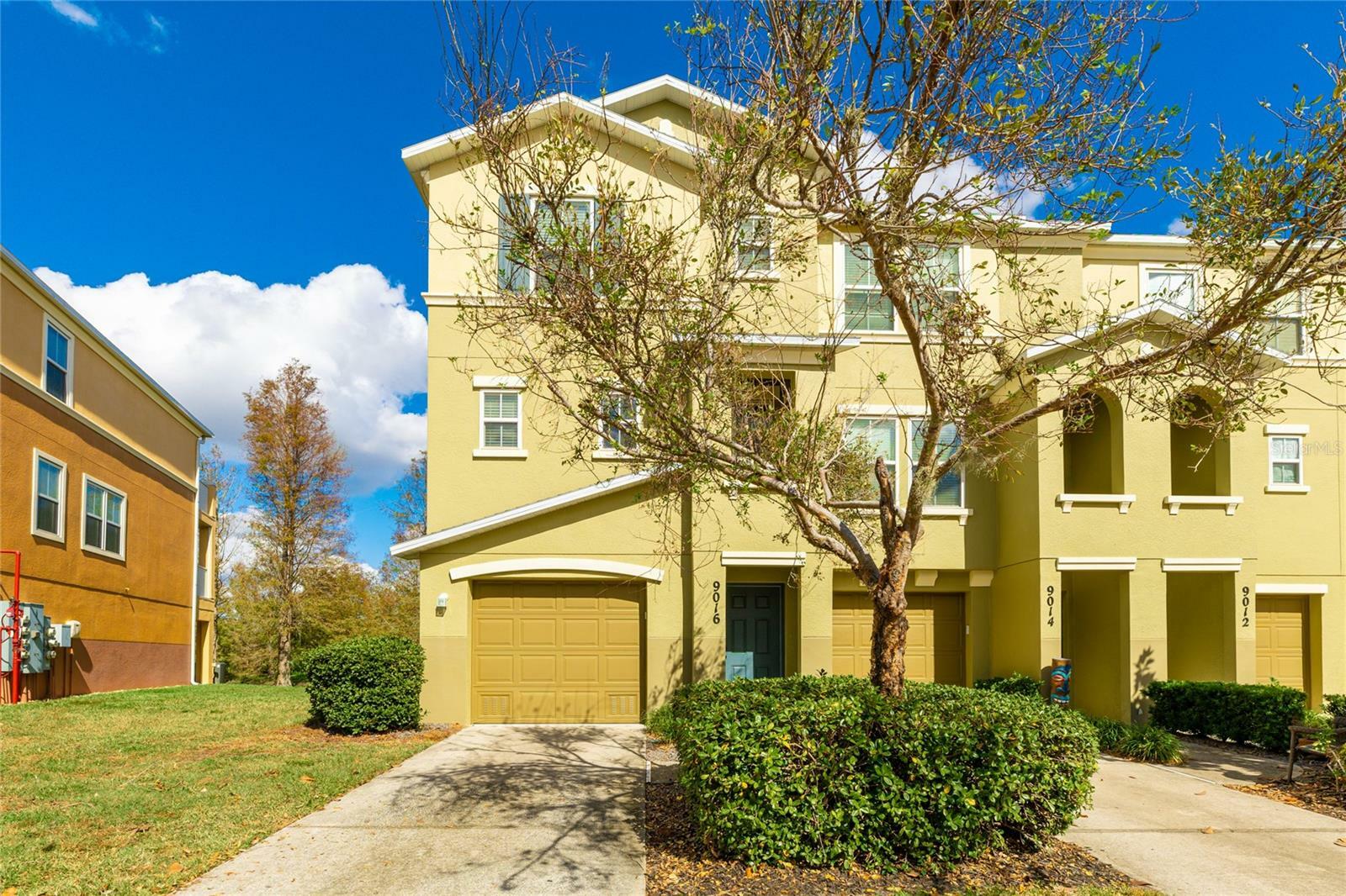 Property Photo:  9016 White Sage Loop  FL 34202 