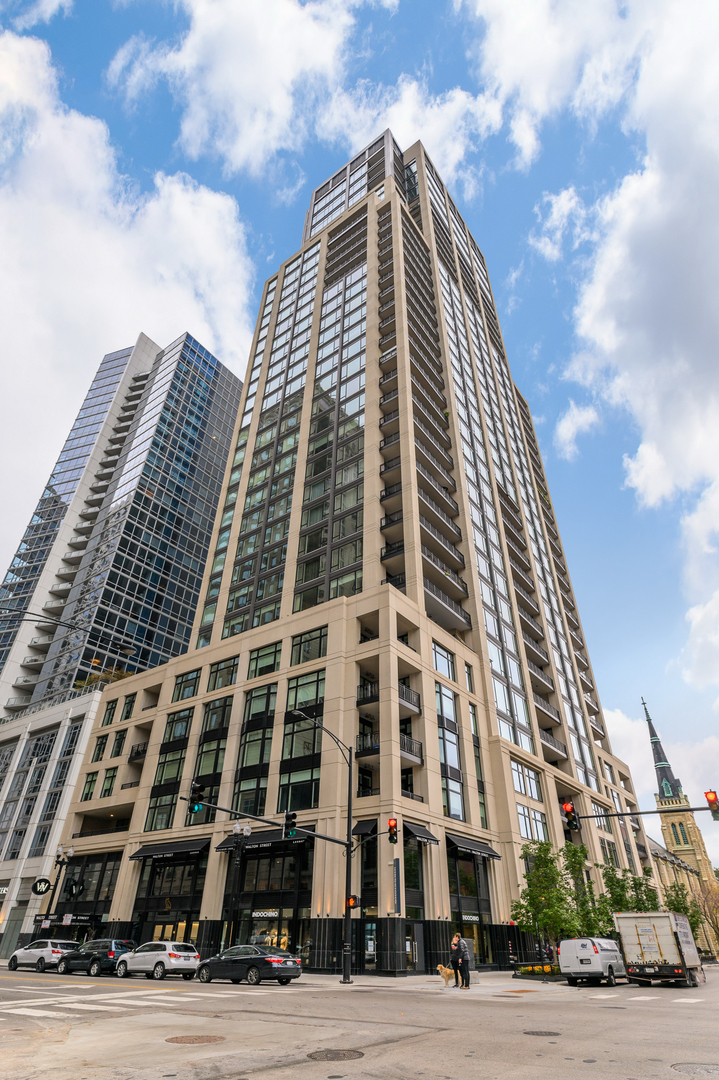 9 W Walton Street 3600  Chicago IL 60610 photo