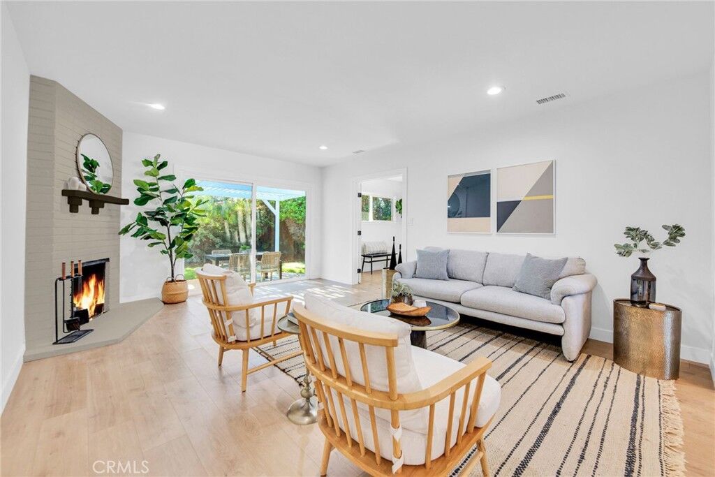 Property Photo: 7057 Mary Ellen Avenue CA 91605