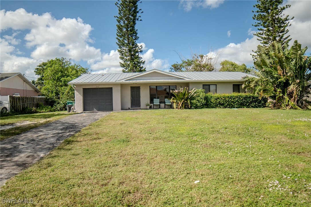 Property Photo:  2201 52nd Lane SW  FL 34116 