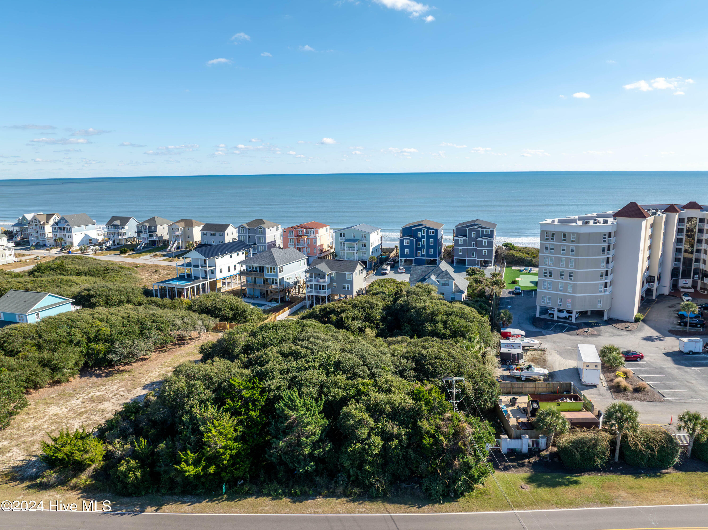 Property Photo:  2048 New River Inlet Road  NC 28460 