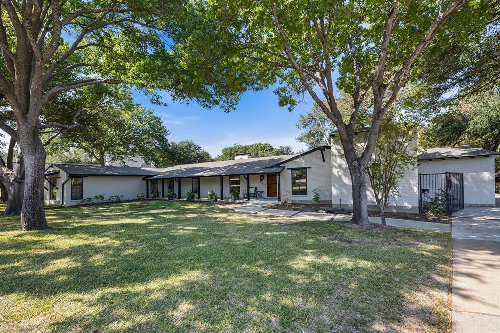 Property Photo:  4316 Briarhaven Road  TX 76109 