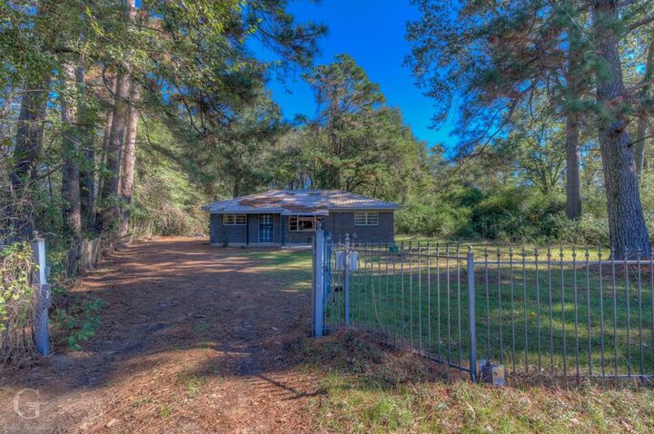 7265 Blanchard Furrh Road  Shreveport LA 71107 photo