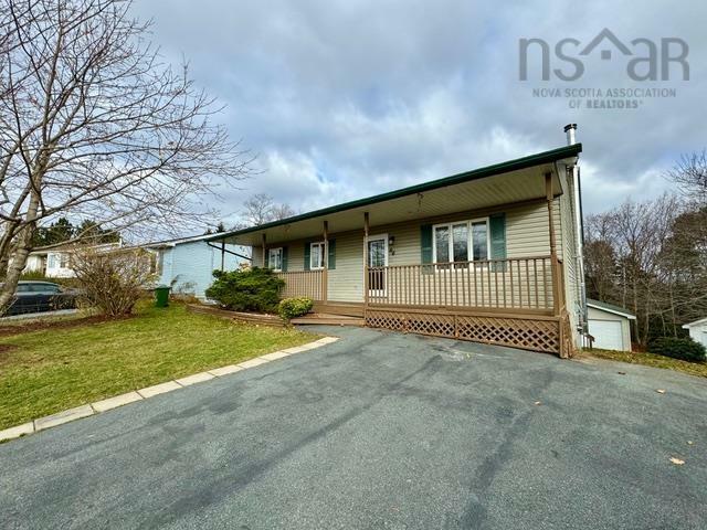 Property Photo: 66 Hirandale Crescent NS B2W 6H6