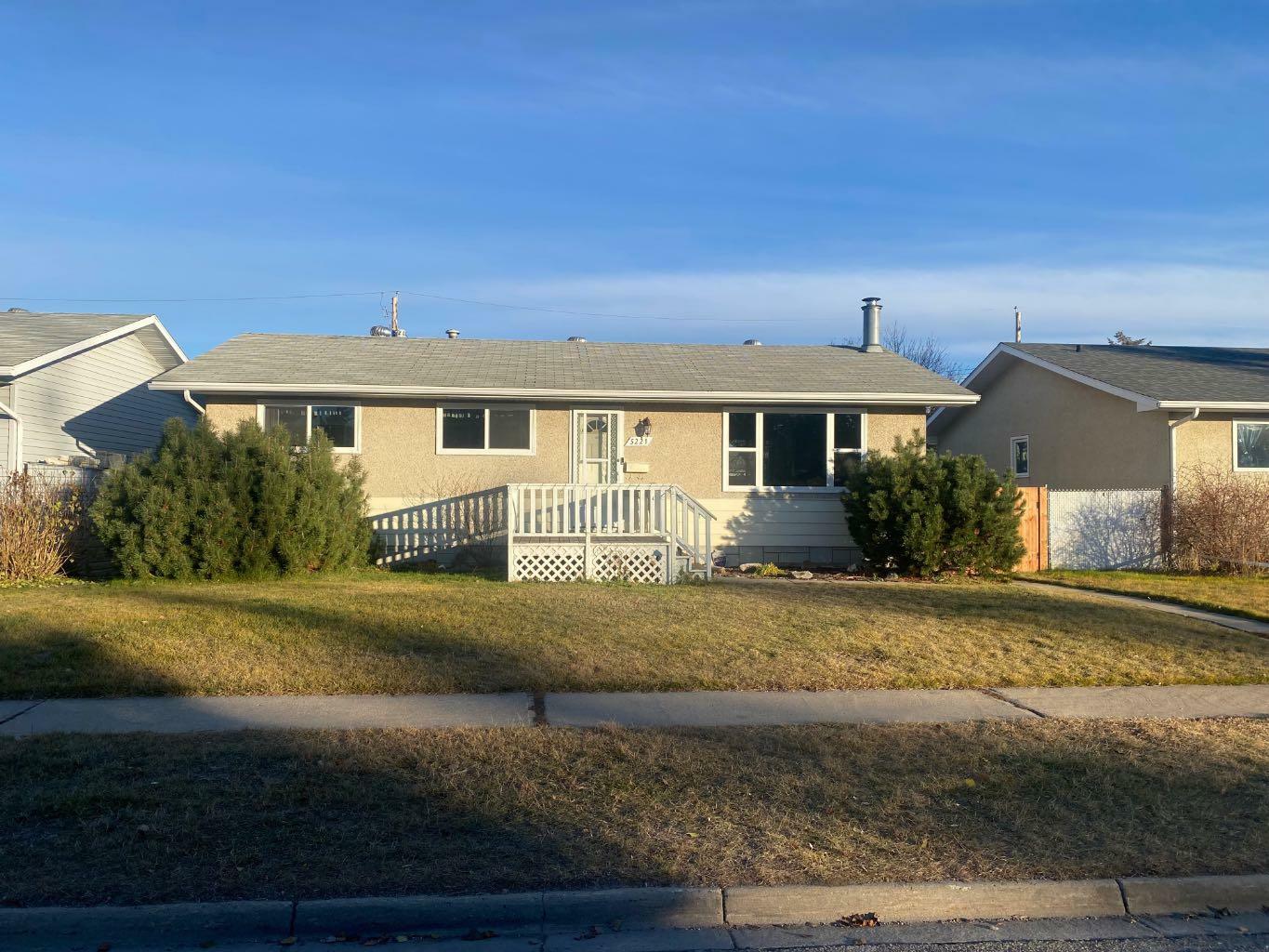 5221 East Ave  Blackfalds AB T0M 0J0 photo