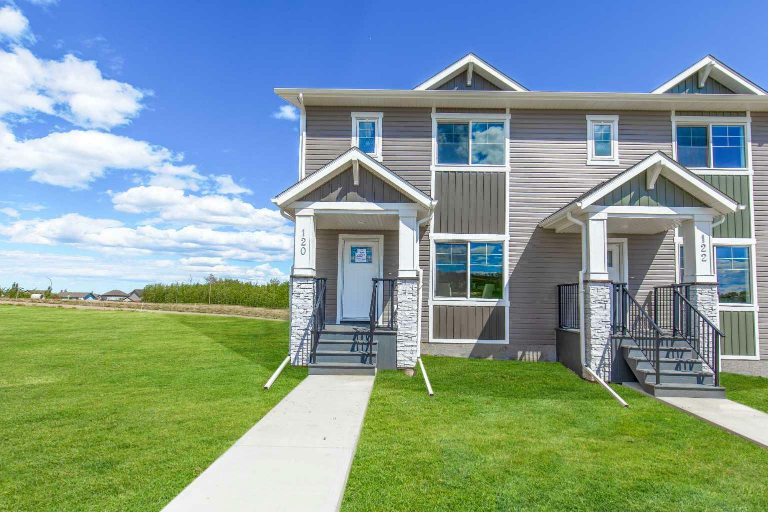 120 Gray Close  Sylvan Lake AB T4S 0W4 photo