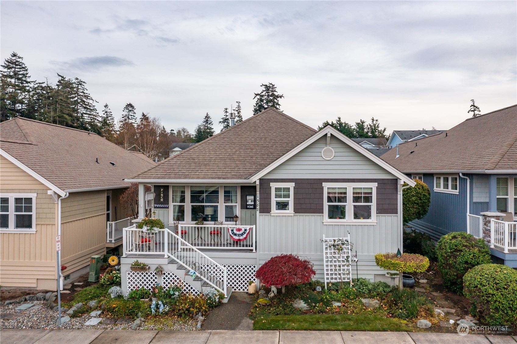 1588 SW Vanguard Street  Oak Harbor WA 98277 photo