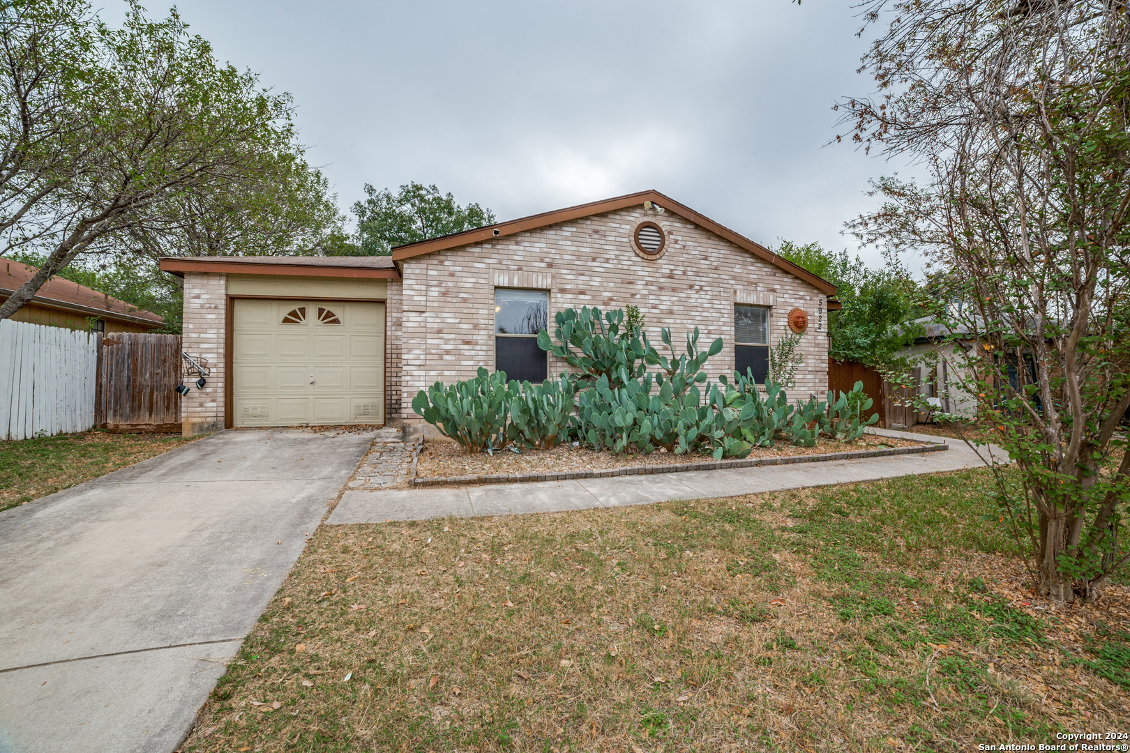 Property Photo: 5922 Hidden Glade TX 78250