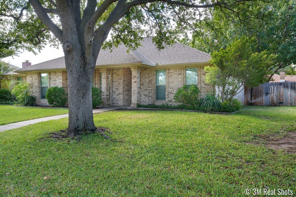 Property Photo:  5209 Saddle Ridge Trail  TX 76904 