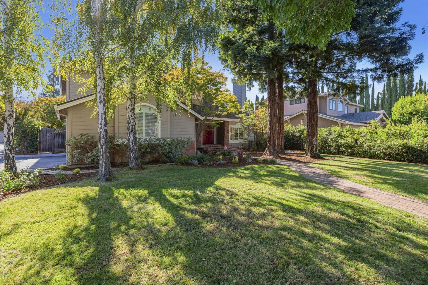 Property Photo:  587 Sleeper Avenue  CA 94040 