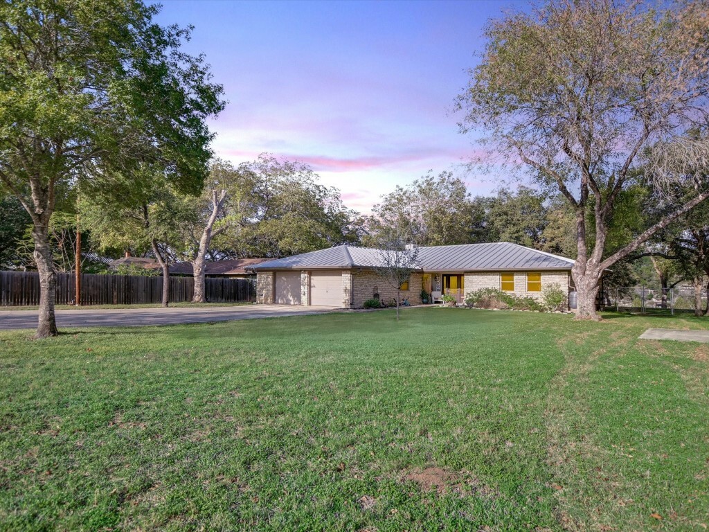 Property Photo:  206 Blanco Drive  TX 78676 