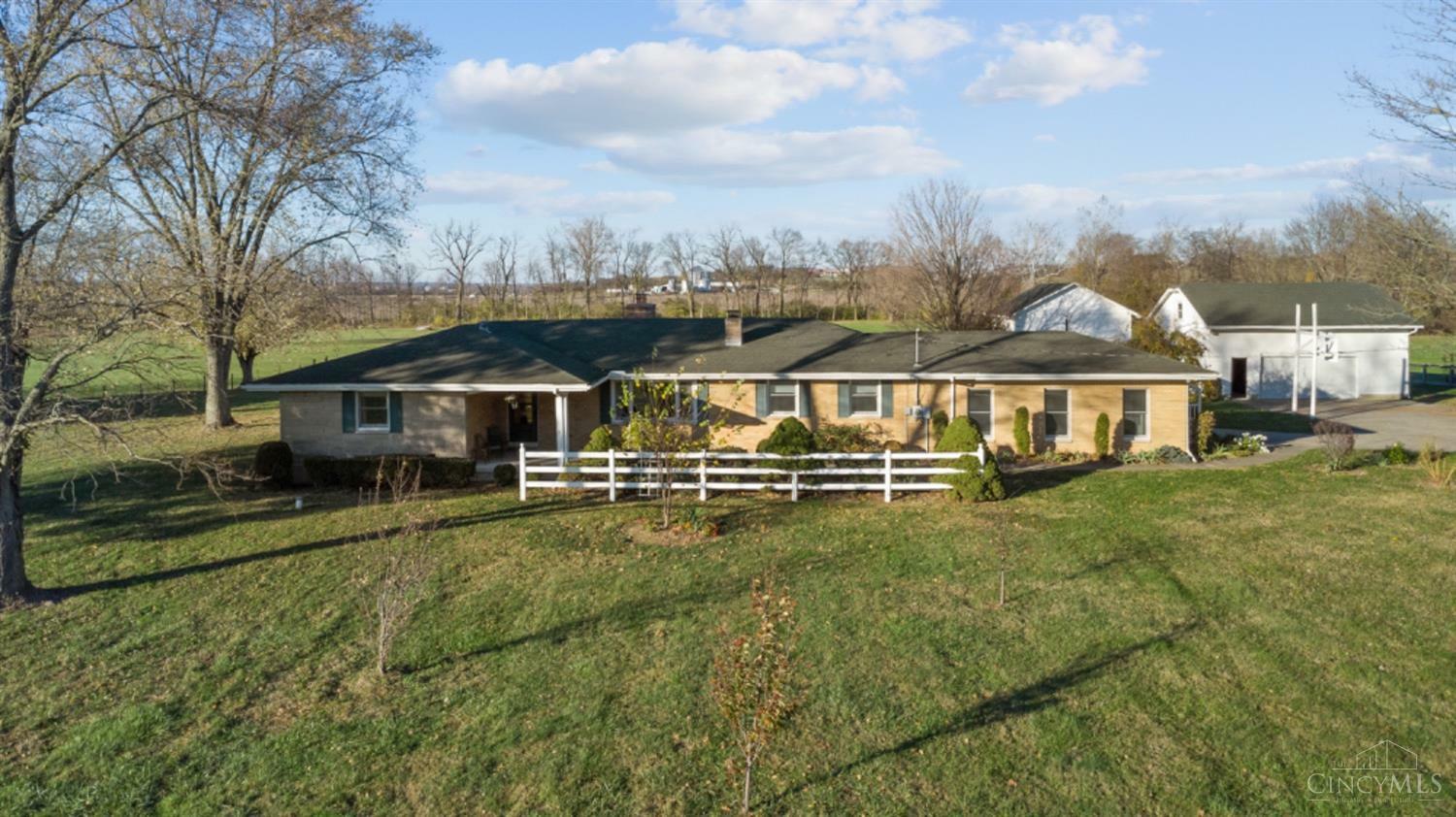 Property Photo:  4686 Yankee Road  OH 45044 