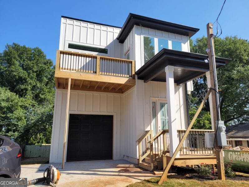 Property Photo:  862 Hobson Street Southwest  GA 30310 