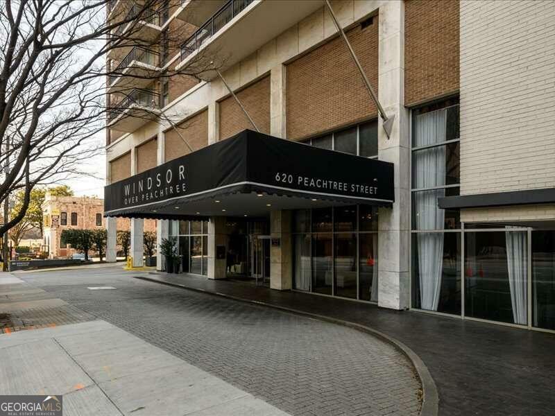 Property Photo:  620 Peachtree Street NE 1714  GA 30308 