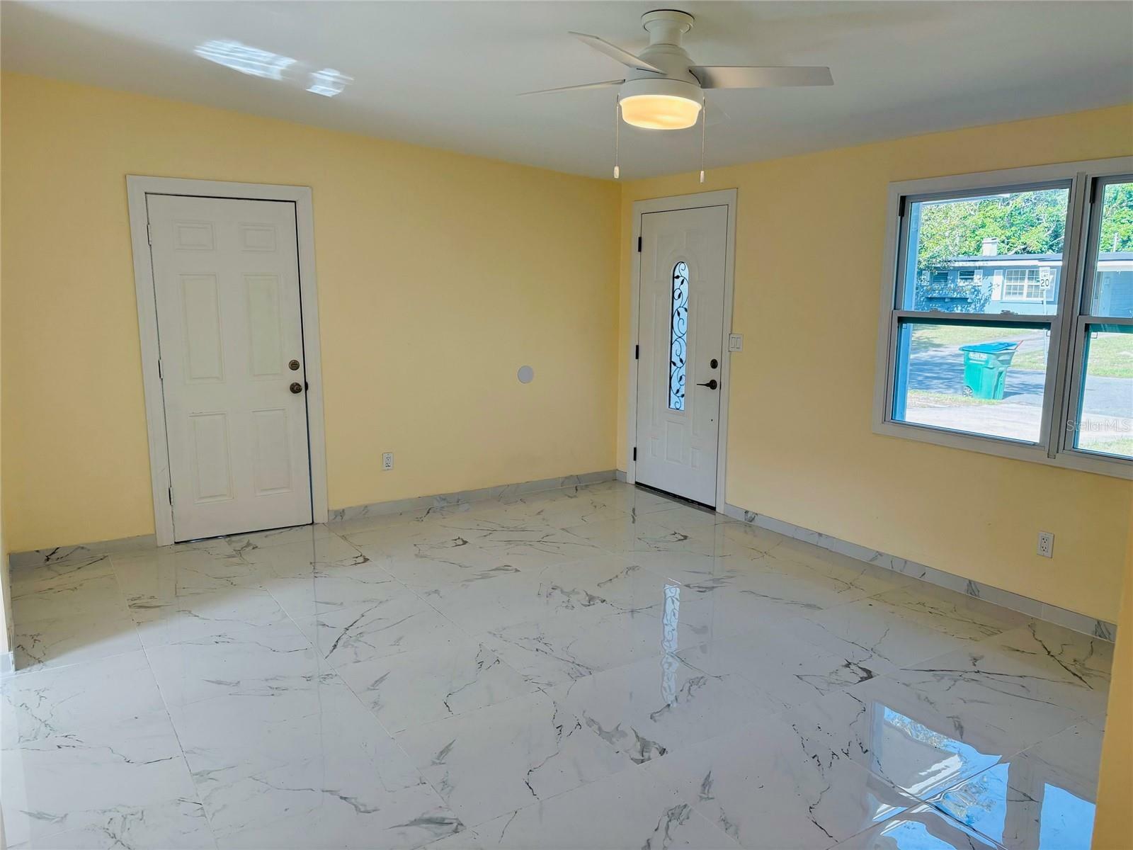 Property Photo:  894 Lormann Circle  FL 32750 