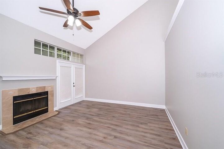 Property Photo:  1423 Farrindon Circle 1423  FL 32746 