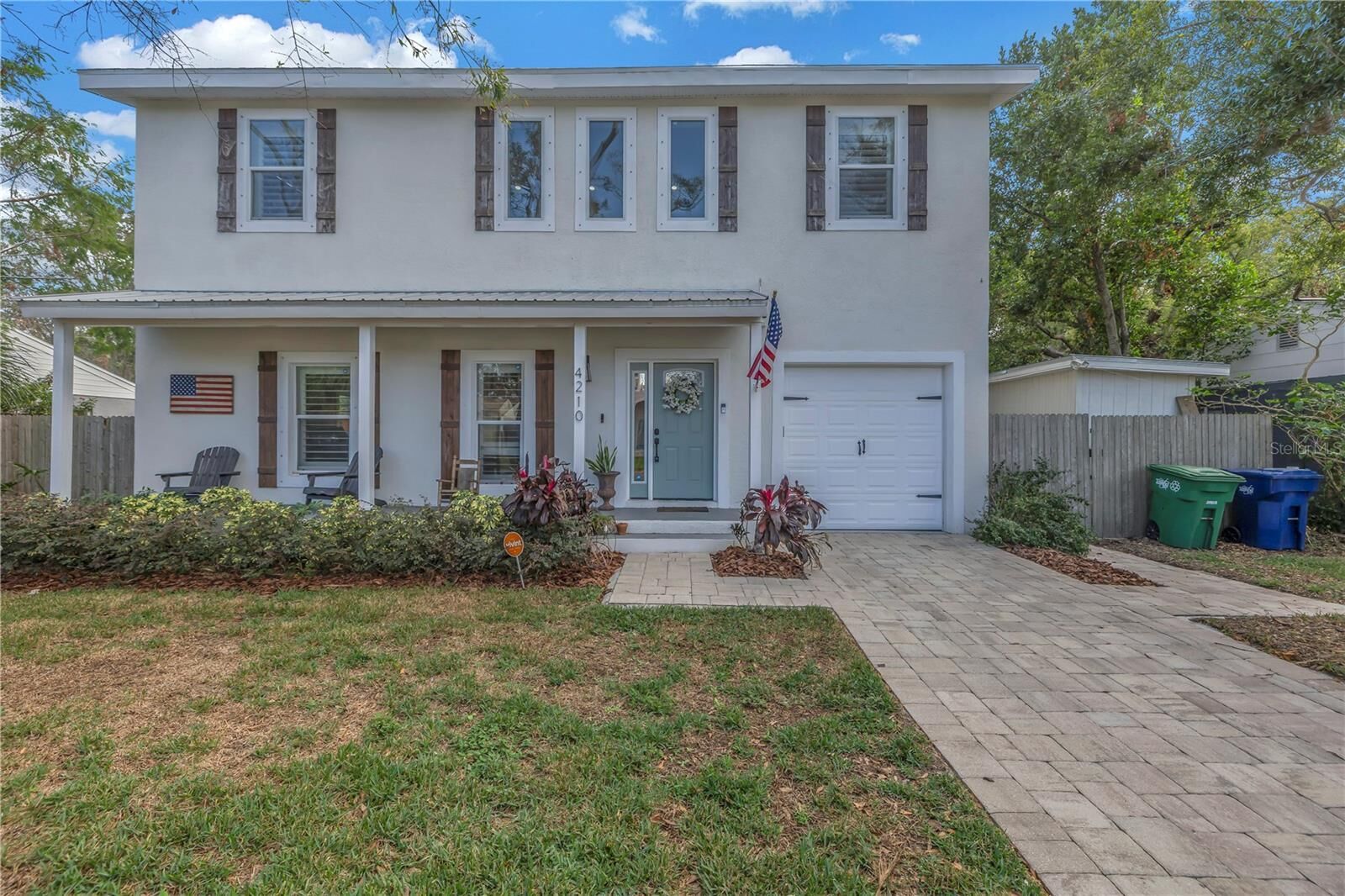 Property Photo: 4210 W Bay View Avenue FL 33611