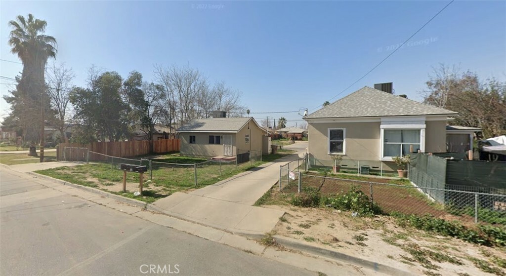 132 Ohio Drive  Bakersfield CA 93307 photo