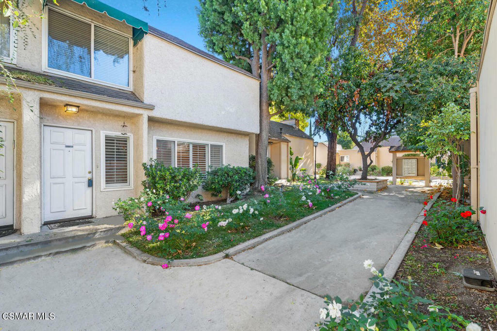 Property Photo:  5660 Etiwanda Avenue 2  CA 91356 