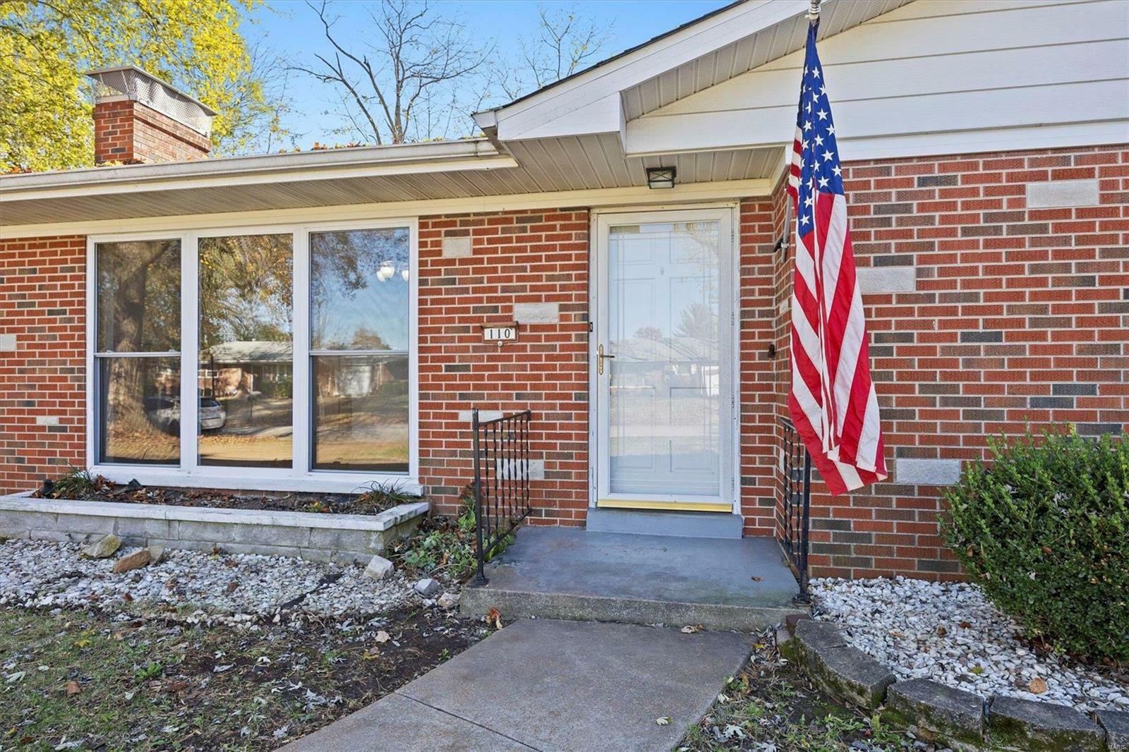 Property Photo:  110 Elizabeth Drive  IL 62226 