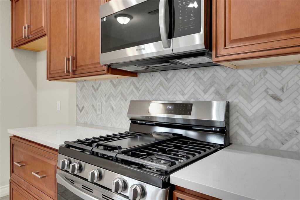 Property Photo: 2631 Leisure Lane TX 75068