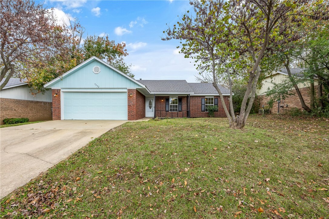 4292 W Beaver Lane  Fayetteville AR 72704 photo