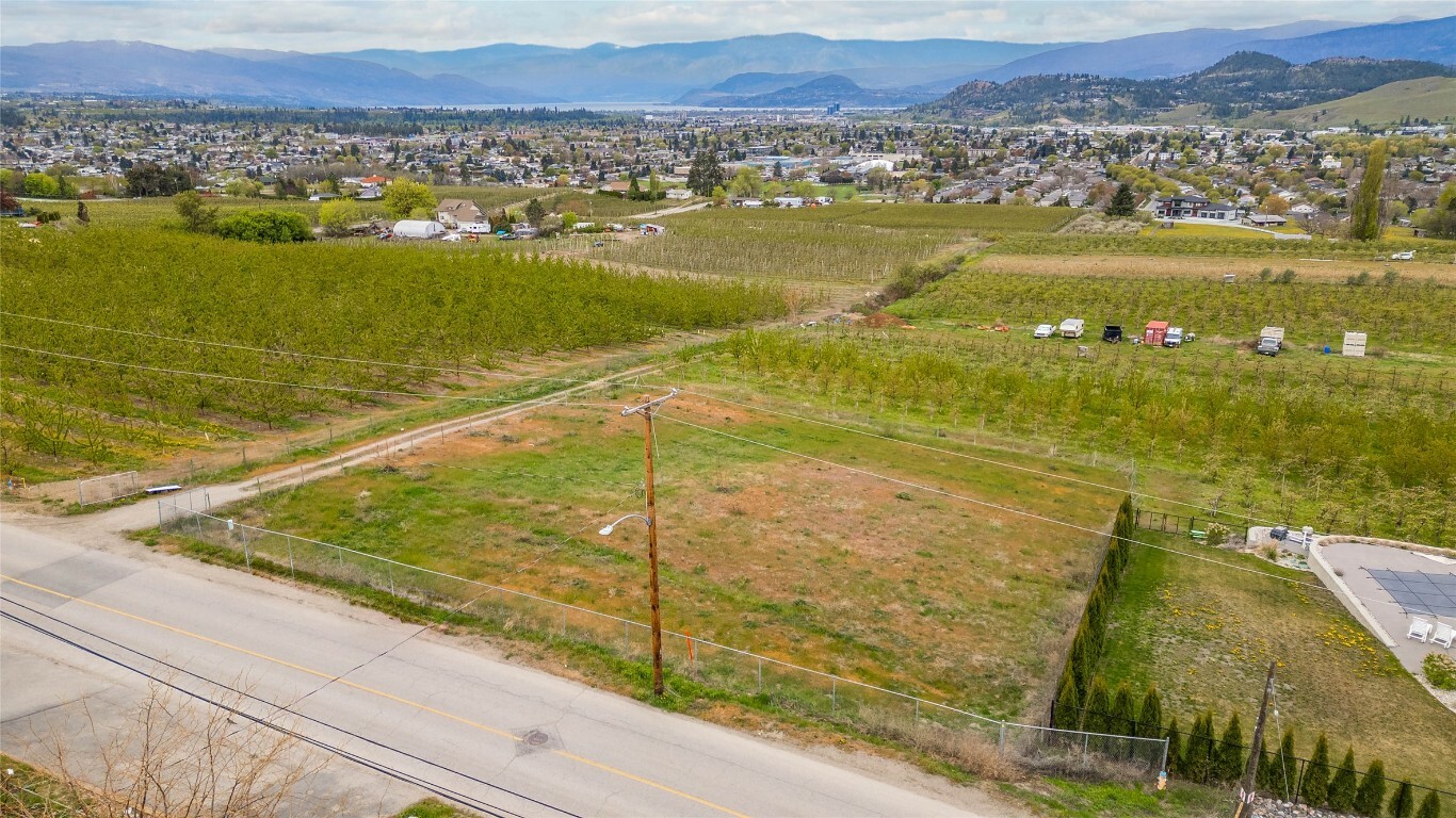 1080 Gibson Road  Kelowna BC V1P 1B9 photo