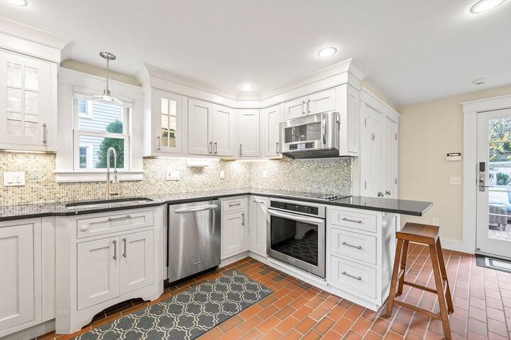Property Photo:  19 Tremont Street 3  MA 02657 