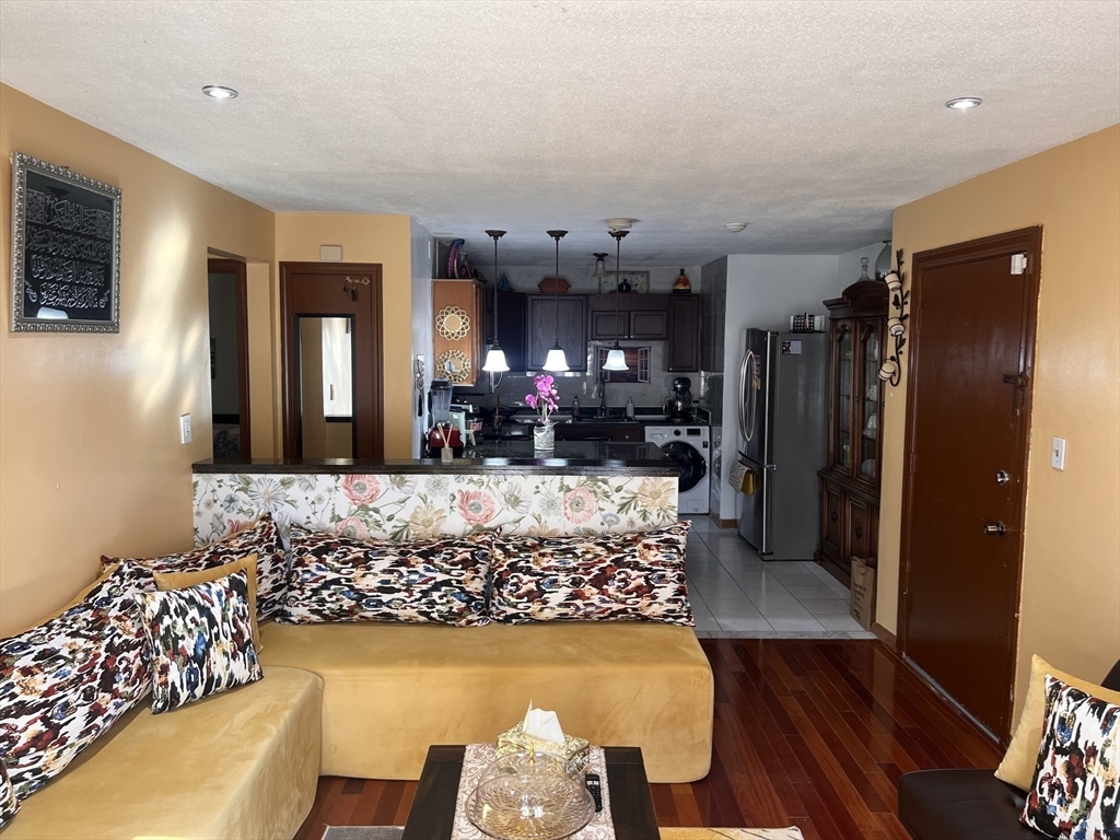 Property Photo:  215 Washington Ave 9  MA 02150 