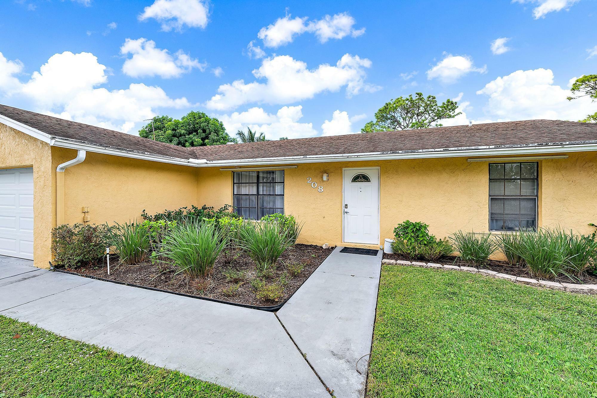 Property Photo:  208 Bobwhite Road  FL 33411 