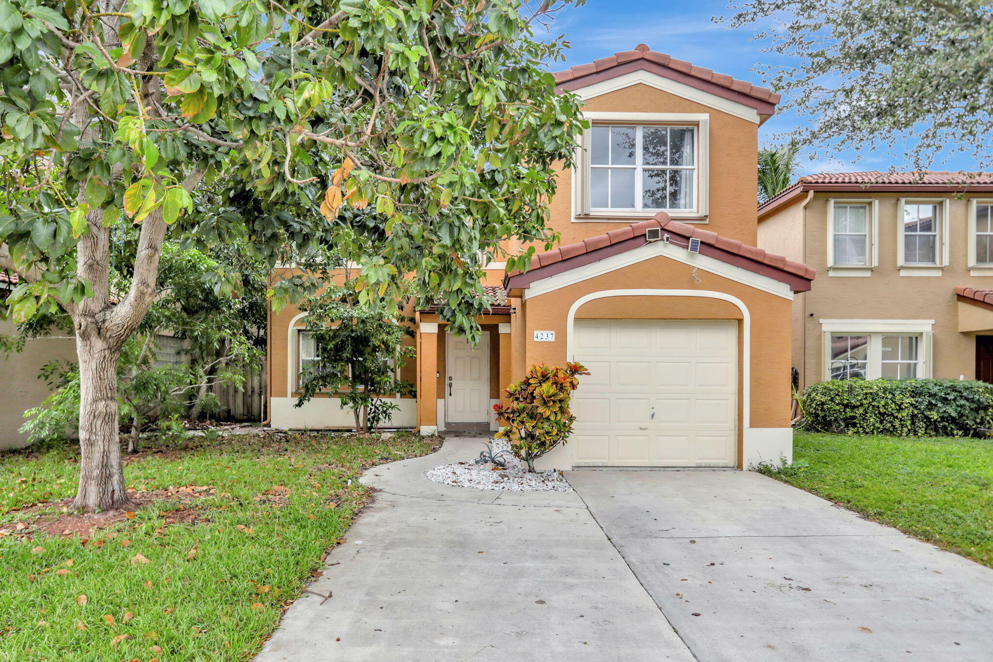 4237 NW 1st Drive  Deerfield Beach FL 33442 photo