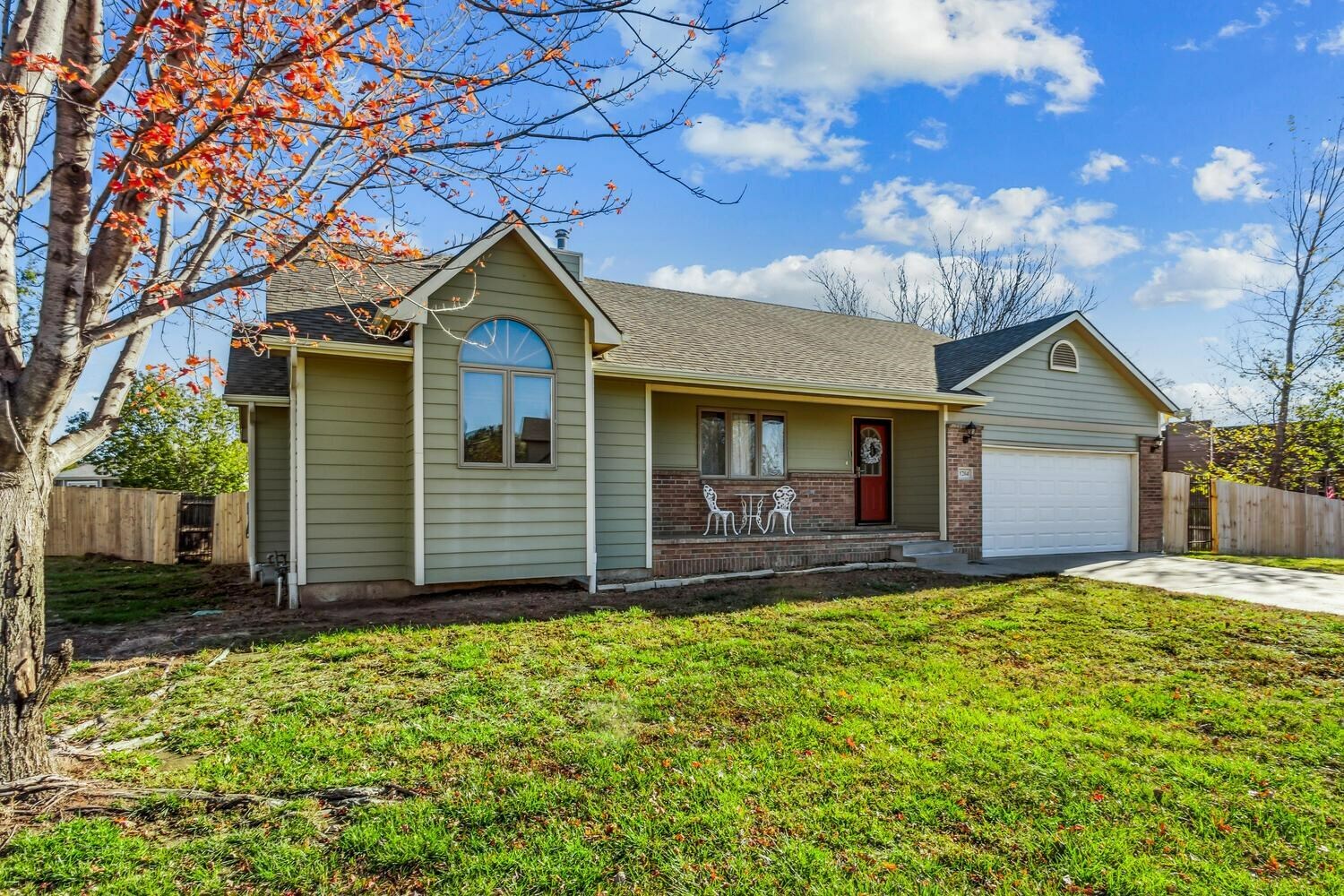 Property Photo:  1204 S Todd St  KS 67207 