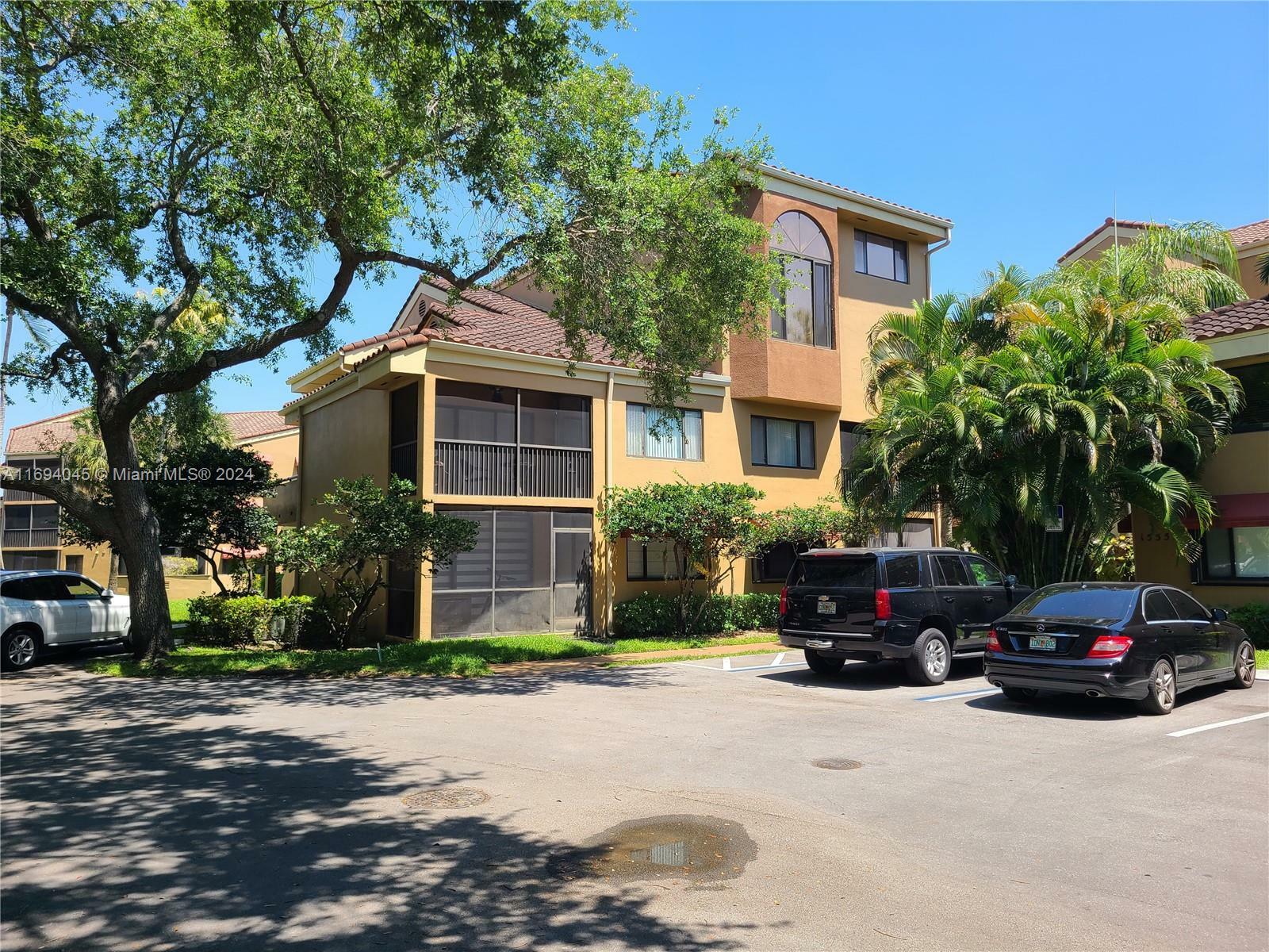 Property Photo: 15555 N Miami Lakeway 105-18 FL 33014
