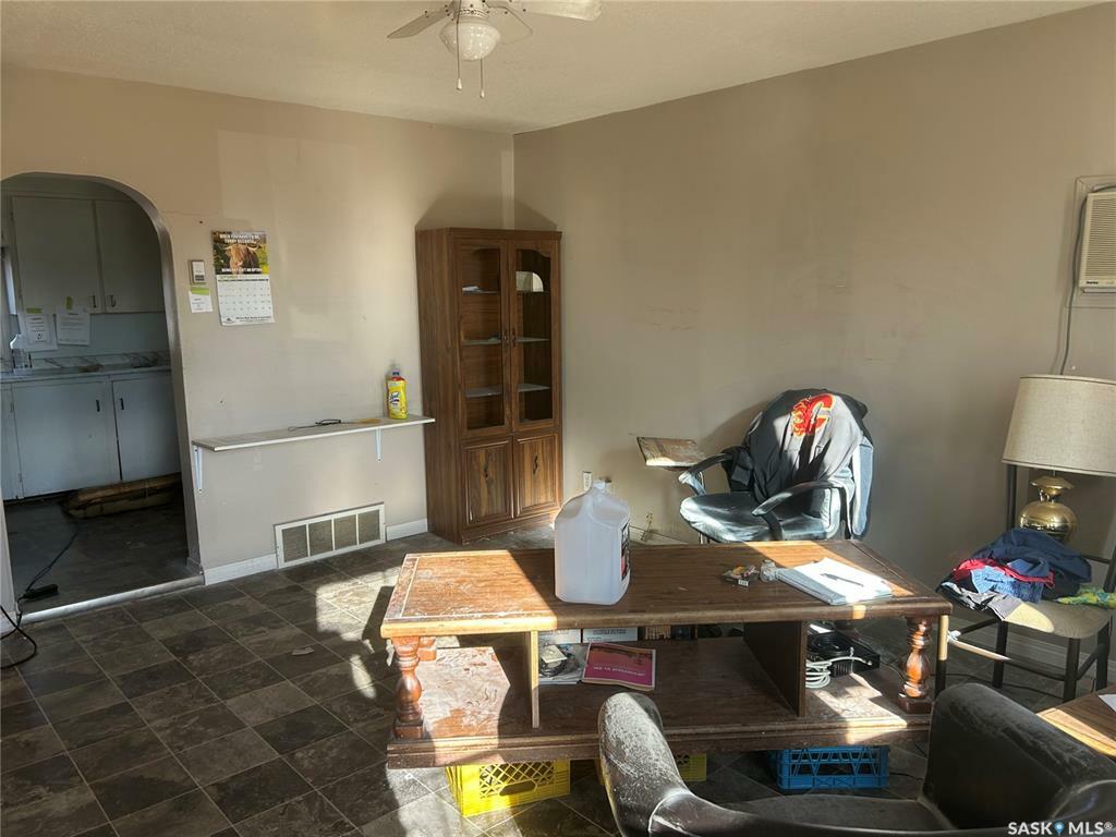 Property Photo:  1108 Hochelaga Street W  SK S6H 2J2 